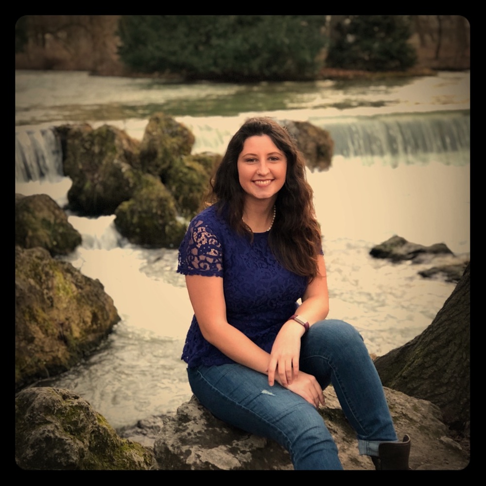 Meet your Posher, Cierra